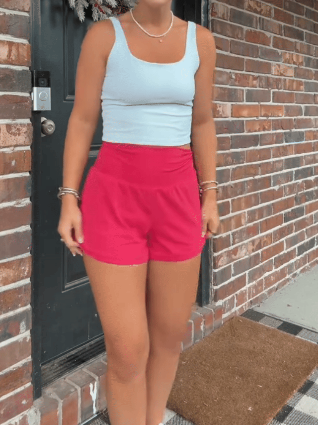 Super High Waisted 2-in-1 Yoga Shorts with Hidden Pockets