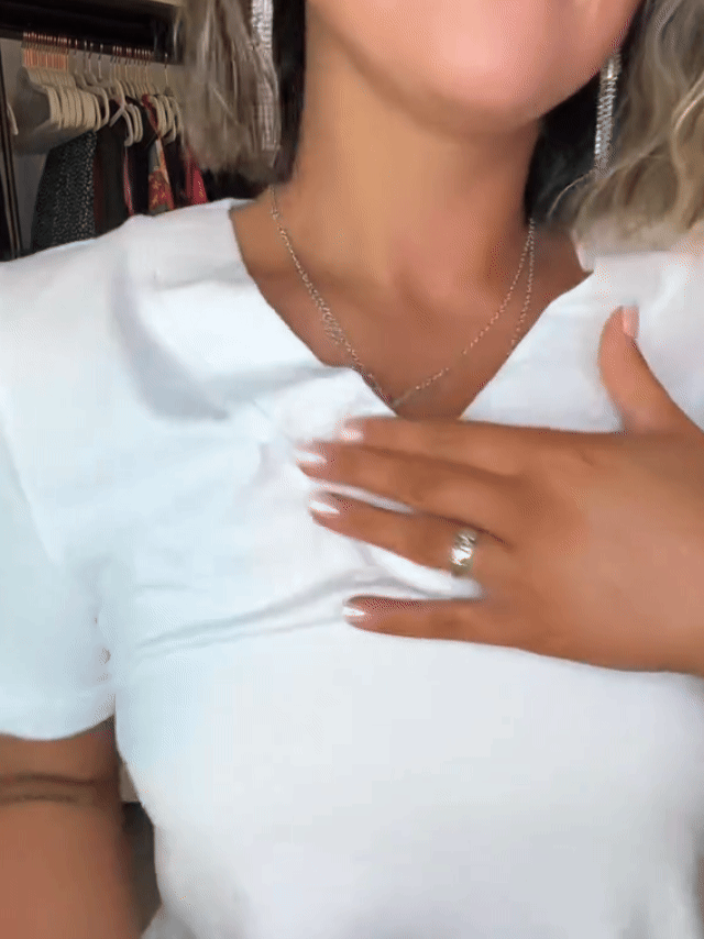 V-Neck Relaxed Fit Short Sleeve Top for Women