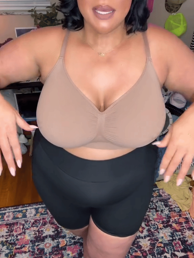 Women's Wire-Free Sports Bra with Natural Lift & Support